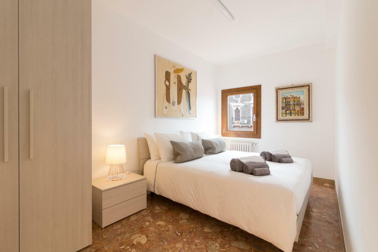 Residence On The Canal Venesia Bagian luar foto